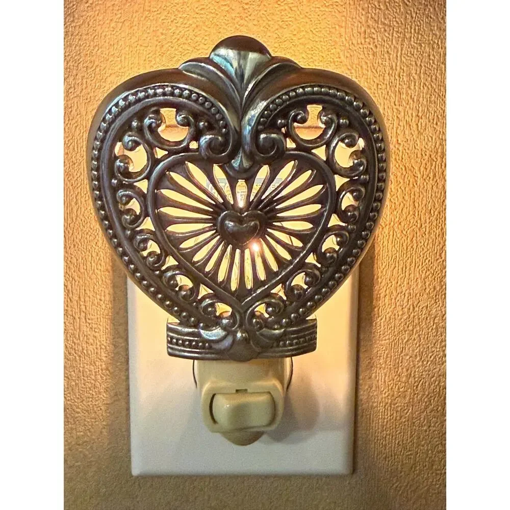 Brighton Heart Shape Nightlight Silver Plated Retired With Box